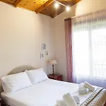 Theros, Garden And Sea Vakantiehuis