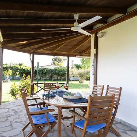 Theros, Garden And Sea Vakantiehuis